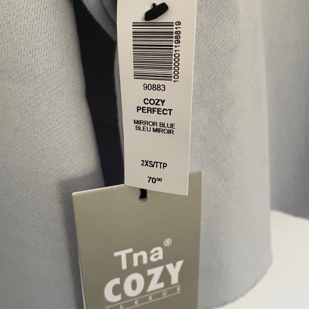 Aritzia-TNA Cropped “Cozy Perfect” Sweatshirt - Picture 2 of 4